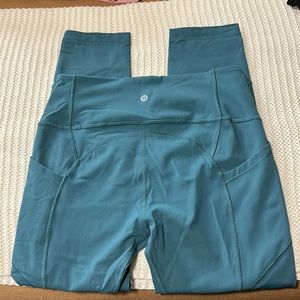 Lululemon All The Right Places 23”